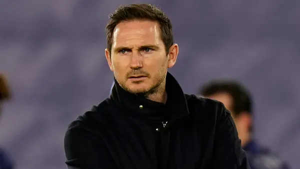 Former Chelsea manager Frank Lampard is reportedly one of the favourites for the Norwich job. See his net worth and the owner's net worth.