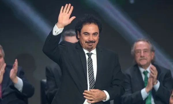 France Football magazine released the list of the best 10 center-forward in the history of football and Hugo Sanchez is not on it