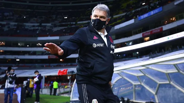 Gerardo Martino won again, with a landslide included, and reached his 30th victory since taking office. He has some extraordinary numbers as DT of the Mexican National Team. So everything, he is almost questioned by the fans.
