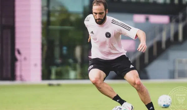 Gonzalo Higuaín revealed that a person convinced him to go to Inter Miami CF.