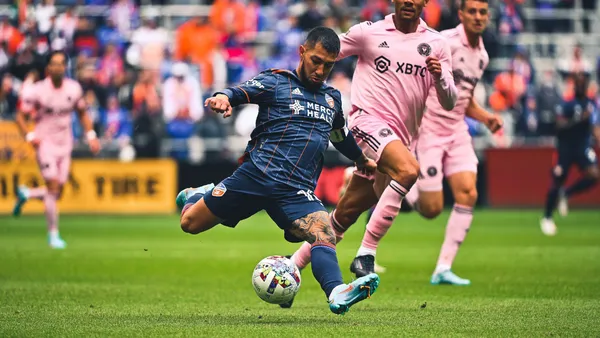 Gonzalo Higuain scored his first goal of the 2022 campaign, but it wasn't enough to earn his team a win.