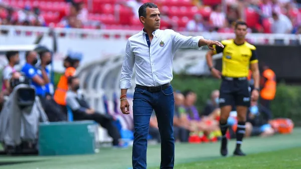 Guadalajara is just getting back to scoring goals; however, the Guadalajara coach has dispensed with an attacking player.