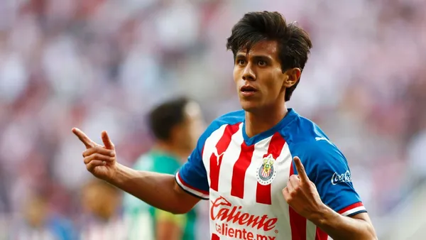 Guadalajara’s team played a really good match without the striker and now fans are wondering when would he leave.