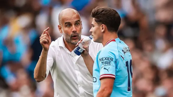 Guardiola y Julian Alvarez