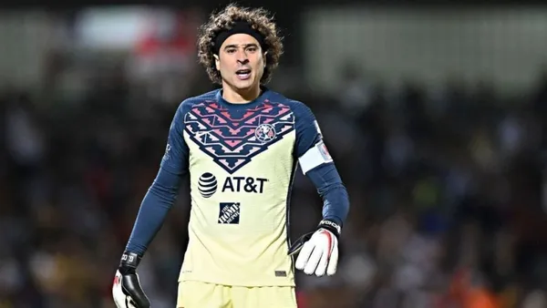 Guillermo Ochoa would consider renewal with America but asks for a player as a condition for signing.