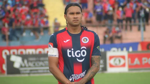 "Gullit" has been without a club since the beginning of January.