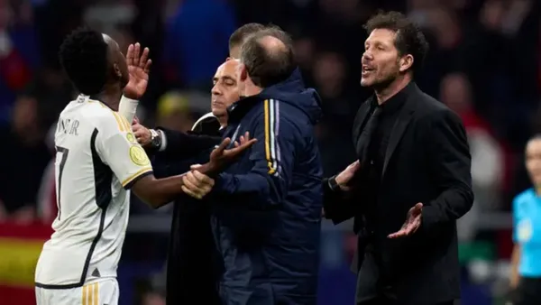 Harsh words exchanged between the two footballing figures