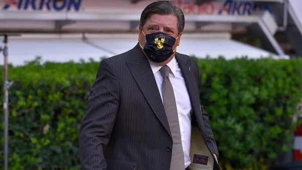 He could replace Gerardo Martino.