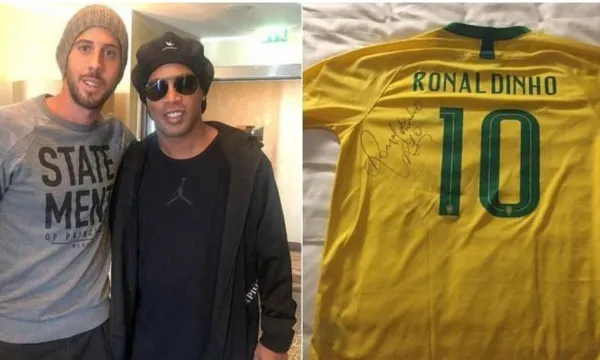 He is a star inside the pitch and outside of it: Ronaldinho helped a poor family from a little town in Argentina.
