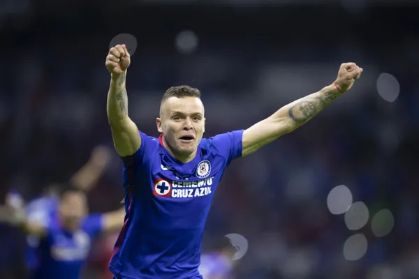 He left after Clausura 2022 had already started.