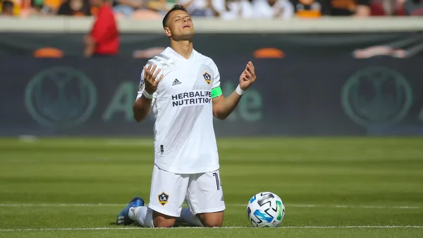 He was allegedly injured and accused of having fired Barros Schelotto but there is a reason why Hernandez could appear again in LA Galaxy