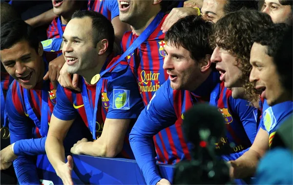 He was once an idol from the Catalan side and now could return to help the team facing an awful situation.