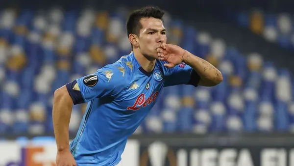Hirving Lozano continues to surprise in Italy and now he has been given a new nickname for his behavior in Napoli's training camp.