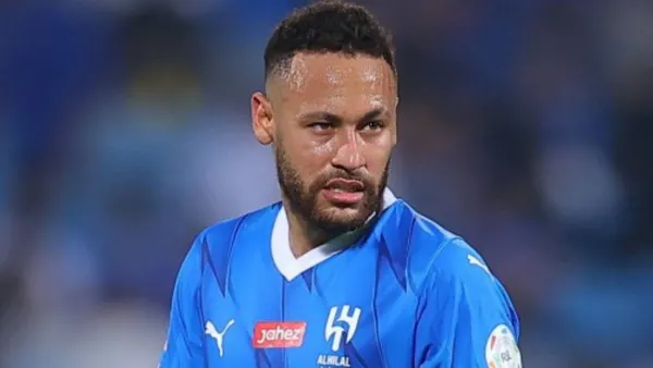 His departure from Saudi Arabia is practically imminent and the Brazilian striker is in search of a new team.