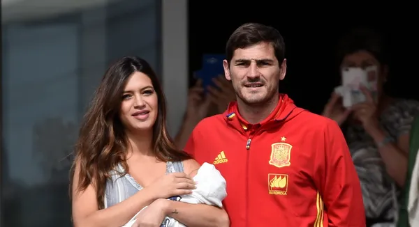 Iker Casillas and Sara Carbonero (Europa FM)