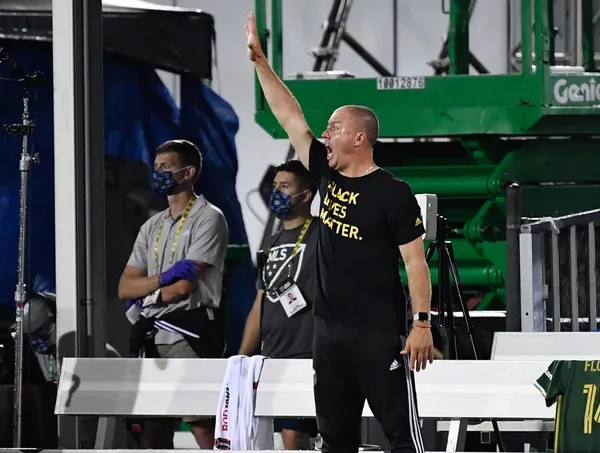 In the last game against Los Angeles Football Club, coach Savarese recognized the moment when the team lost control and relaxed mentally.