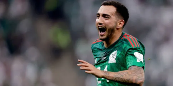 In the midst of Mexico's elimination, the team that would take Luis Chavez to Europe is unveiled