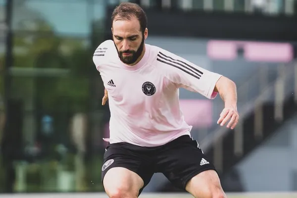 Inter Miami needs roughly a miracle to qualify to the playoffs of the MLS. How much money would Gonzalo Higuaín lose if Inter Miami can't make it to the post season?