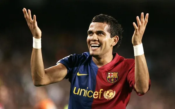 It has been confirmed Dani Alves will return to Barcelona under Xavi management.