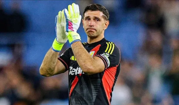 It's Not Just Barcelona: Another Huge European Team Wants Aston Villa's Dibu Martínez. (El Diario)