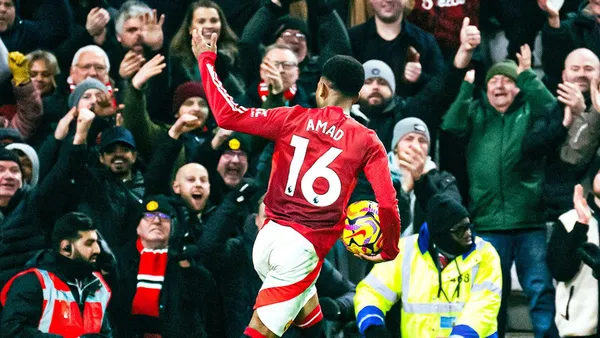 Ivorian Amad Diallo salvaged a draw for Manchester United.