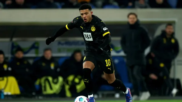 Jadon Sancho shuts the haters up in a BVB 3-0 win!