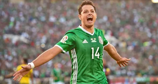 Javier Hernández returns to the Mexican team. There is a player you could ask to help you score goals.