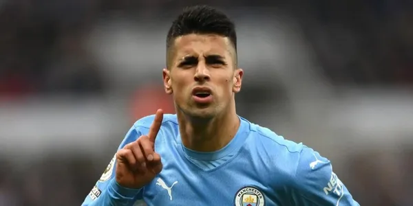 Joao Cancelo is very close to signing with FC Barcelona