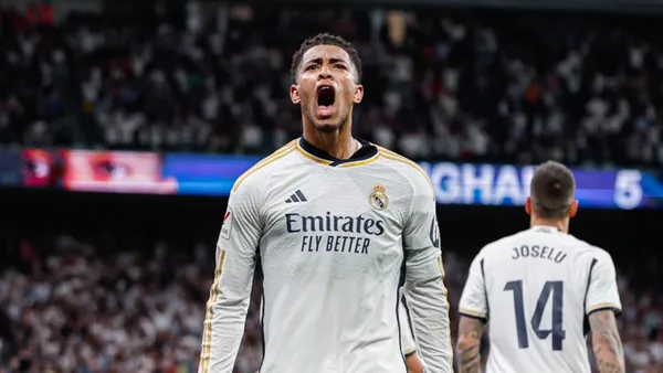 Jude Bellingham celebrates his goal against FC Barcelona at the Santiago Bernabeu.