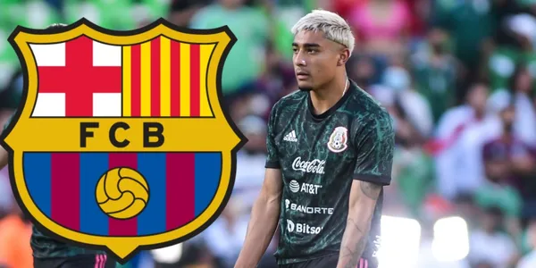 Julián Araujo is already in Barcelona to sign his contract