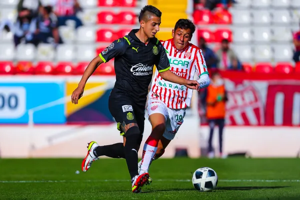 Just as the second half started, Alvarado scored his first goal wearing the rojiblanco jersey.