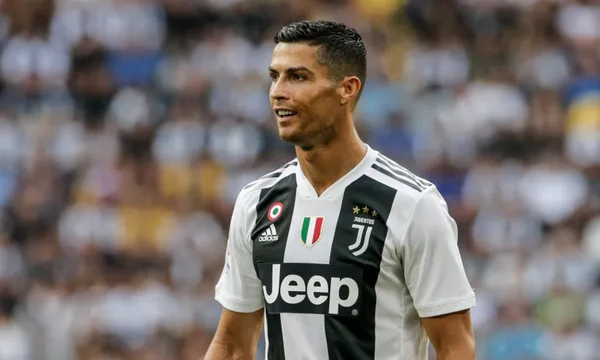 Juventus defeated Frencvarosi 1-4 on Hungry and get over their last week defeat against FC Barcelona on Champions League. Non-the-less, Cristiano Ronaldo ended the game mad.
