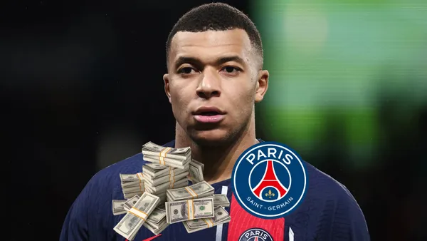 Kylian Mbappé worried while playing in a PSG jersey.