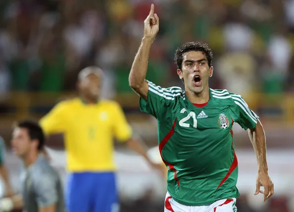 La Máquina is in need of a new striker.