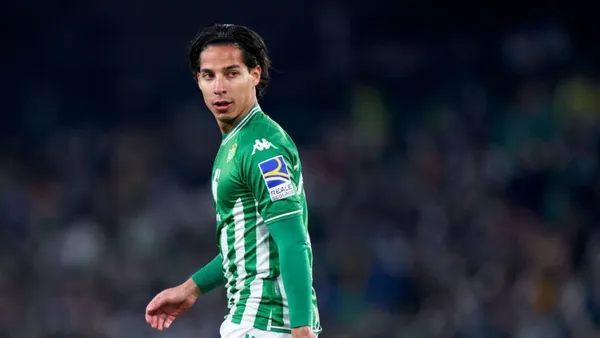 Lainez is under contract with Real Betis until 2024.