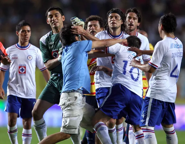 Legendary Mexican goalkeeper José De Jesus Corona was involved in a brawl in the 2011 Liga MX semifinal, one that marked his career and is remembered in Mexican football.