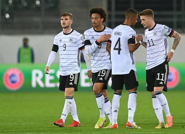 Leroy Sane, Timo Werner, Serge Gnabry and Macro Reus all starred in a star-studded game against Romania. The Romanian club went ahead first but ultimately got tired.