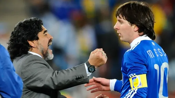 Lionel Messi and Diego Maradona were always questioned about their relationship but there is a video that shows Maradona very euphoric when the FC Barcelona striker made his debut in Argentina