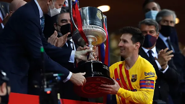 Lionel Messi became the winningest player in the history of Barcelona. By dint of soccer he won titles and filled with goals the statistics of the blaugrana team.