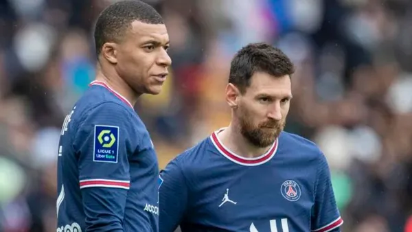 Lionel Messi is receiving a new low bow from Kylian.