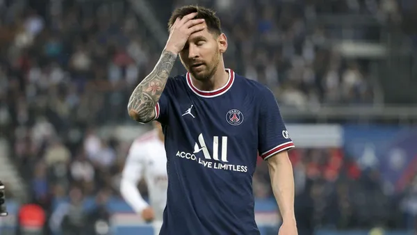 Lionel Messi was replaced by Pochettino in the middle of the match against Lille for Ligue 1. His gestures and performance disturbed everyone, and speculation has already begun.