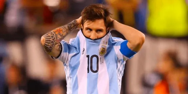 Lionel Messi worried everyone with a simple gesture.