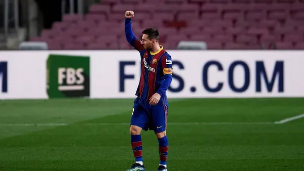 Lionel Messi's son, Thiago replied to the fans who gathered at the door of the house to greet the Argentine.