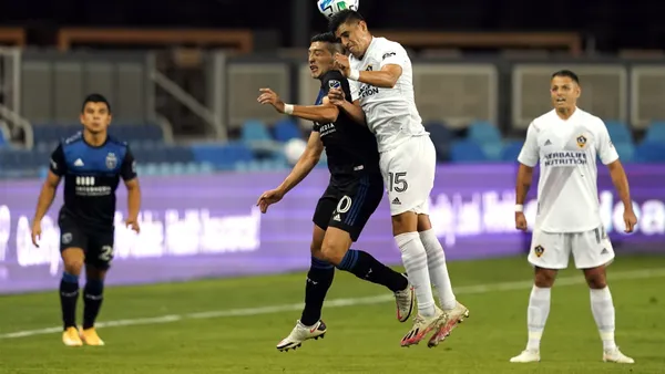Los Angeles Galaxy takes on San Jose Earthquakes for the 20th date of Major League Soccer. In a key match to define the entrance to the playoffs, the California team must win if they want to continue advancing. Here is everything you need to know about this decisive match.