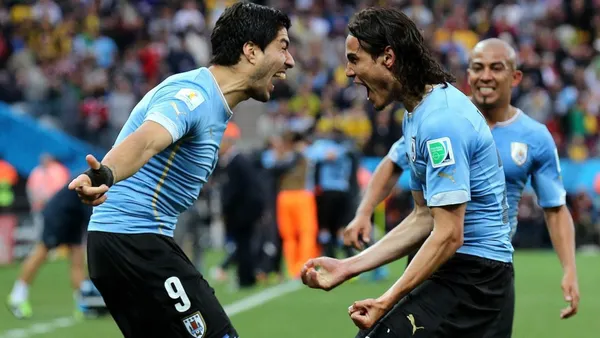 Luis Suarez and Edinson Cavani wearing the Uruguayan national team jersey.