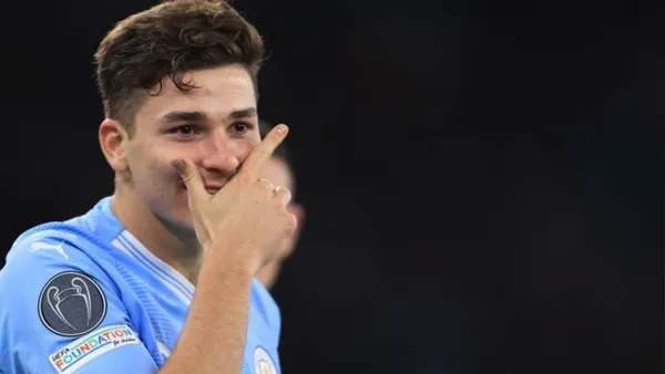 Manchester City Argentine striker Julian Alvarez received an unexpected message through his personal social media.