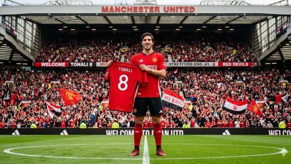 Manchester United and Manchester City are in the battle of sign Sandro Tonali