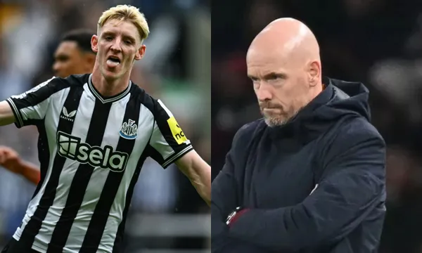 Manchester United are losing against Newcastle United