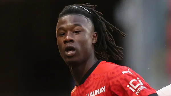 Manchester United have been dealt a blow in their pursuit of teenage French midfielder Eduardo Camavinga as he prefers a move to Spain.