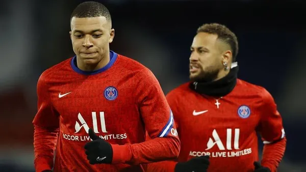 Mbappé's renewal threatens Neymar’s prominence at PSG.